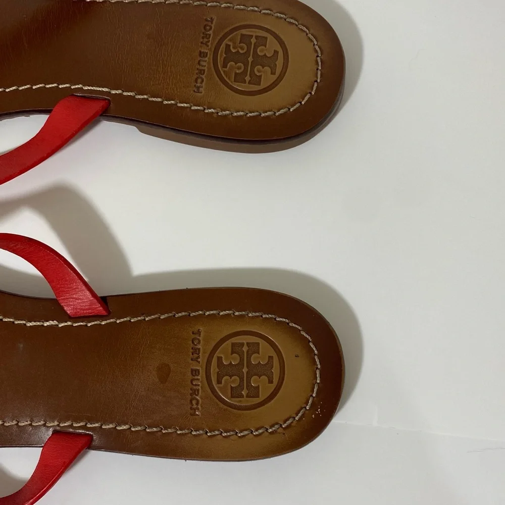 Tory Burch Women’s Flat Thong Patent Saffiano sandals Masai-Red(orange red)Sz 8 - Picture 4 of 7